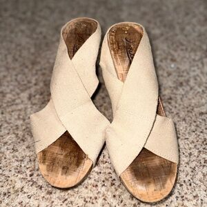 Women’s Size 7 Cream Canvas Criss Cross Sandals | Cork Footbed